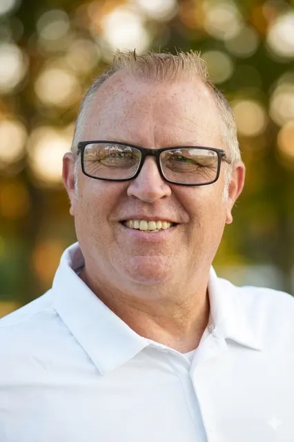 Portrait of Scott Allyn Uber
