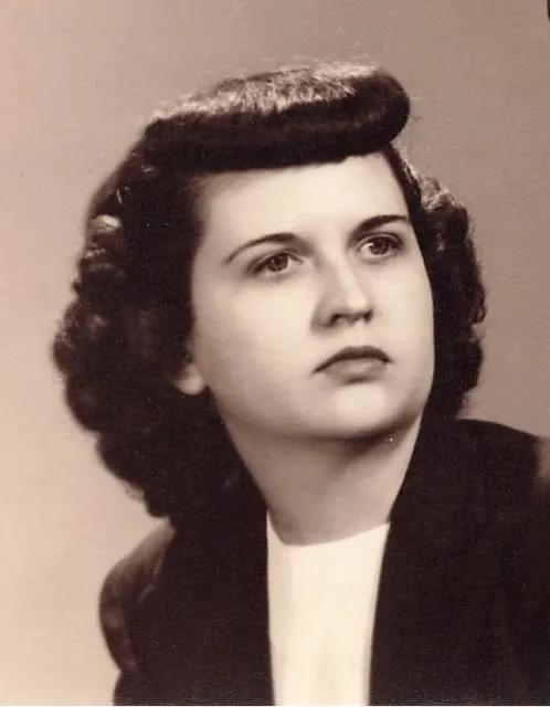 Portrait of Lyndell Lynette Huckabee