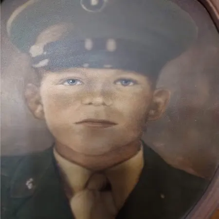 Portrait of Kenneth Earl Landtroop