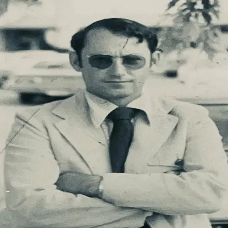 Portrait of Larry Ray Lovett