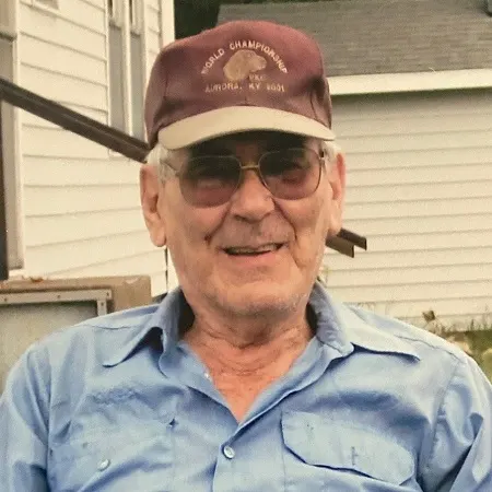 Portrait of Lynn Arnold