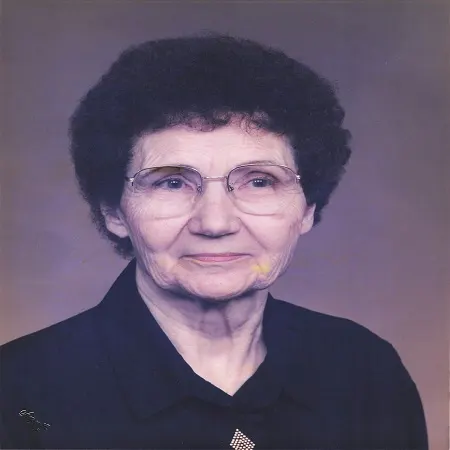 Portrait of Mertie Evelyn McKenzie