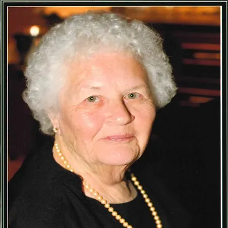 Portrait of Glennys Idella Damewood