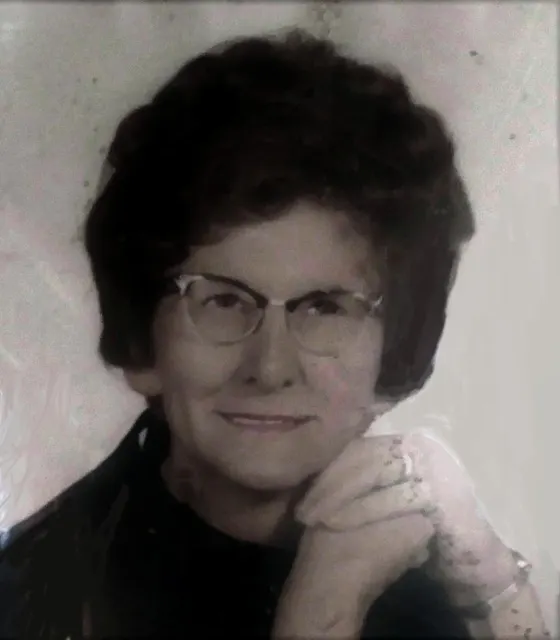 Portrait of Rena Lou Carter