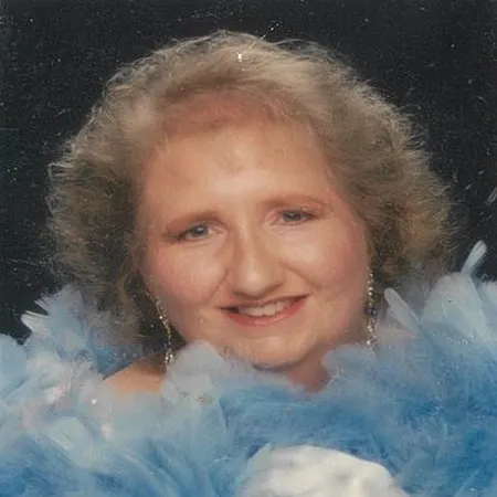 Portrait of Suzann Atteberry Graves