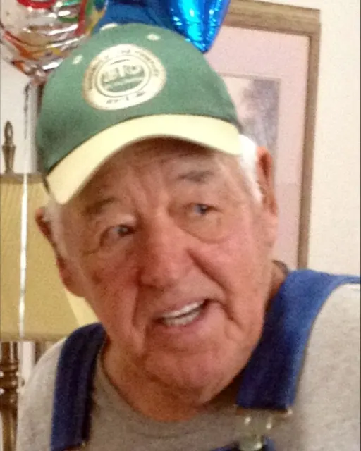 Portrait of Glenn Deryle Bewley