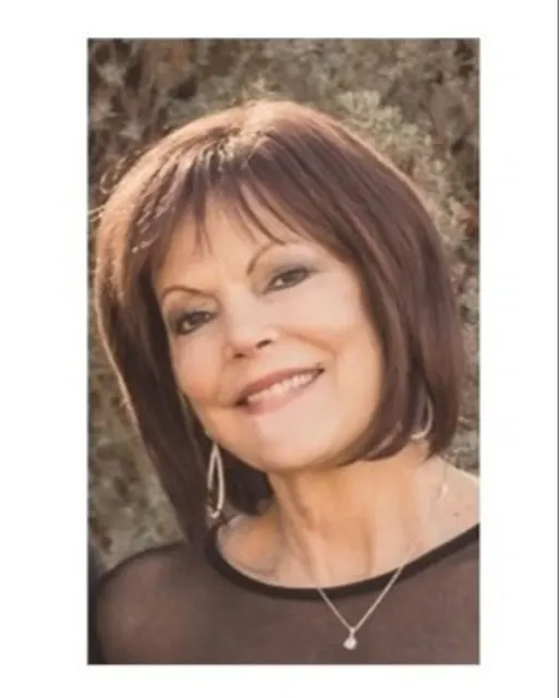 Portrait of Linda McLaughlin