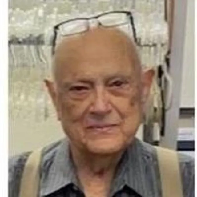 Portrait of Bob Smelcer
