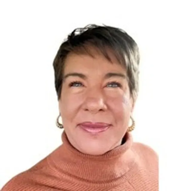 Portrait of Lisa A. (Rucks) Spikes
