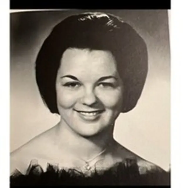 Portrait of Linda K. Cloer