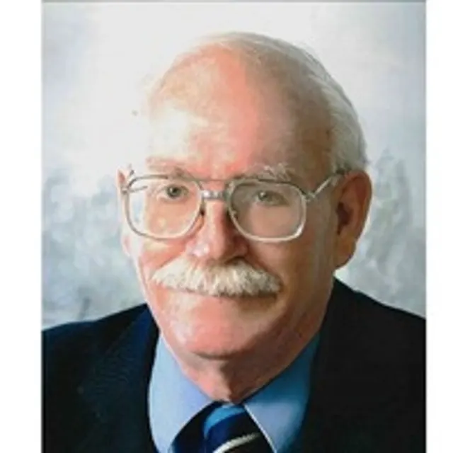 Portrait of Ken Leach