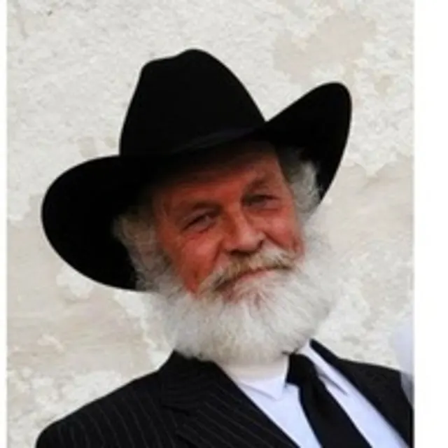 Portrait of Johnny Lynn Logue