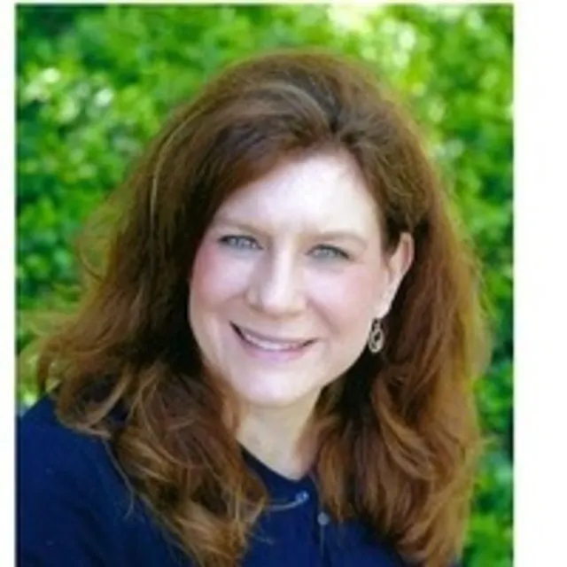 Portrait of Jennifer Zimmerer