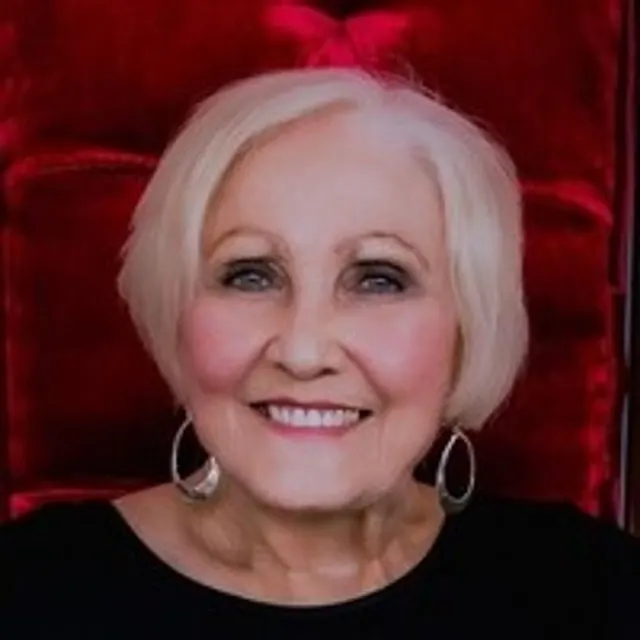 Portrait of Pattie Stinnett