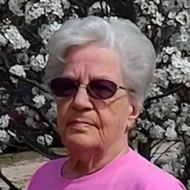 Portrait of Janelle Dillard